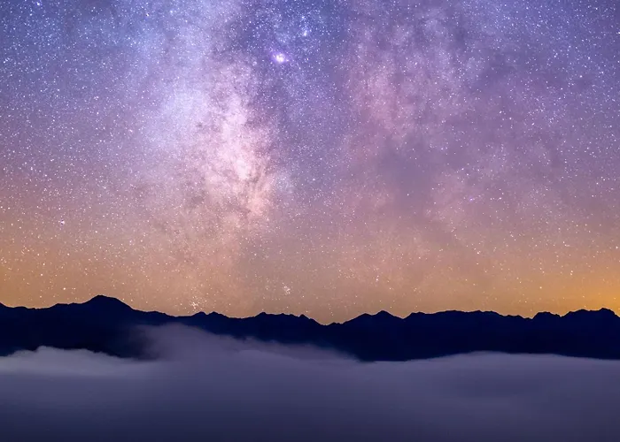 Fenetre Sur Les Pyrenees * Soulan (Hautes-Pyrenees)